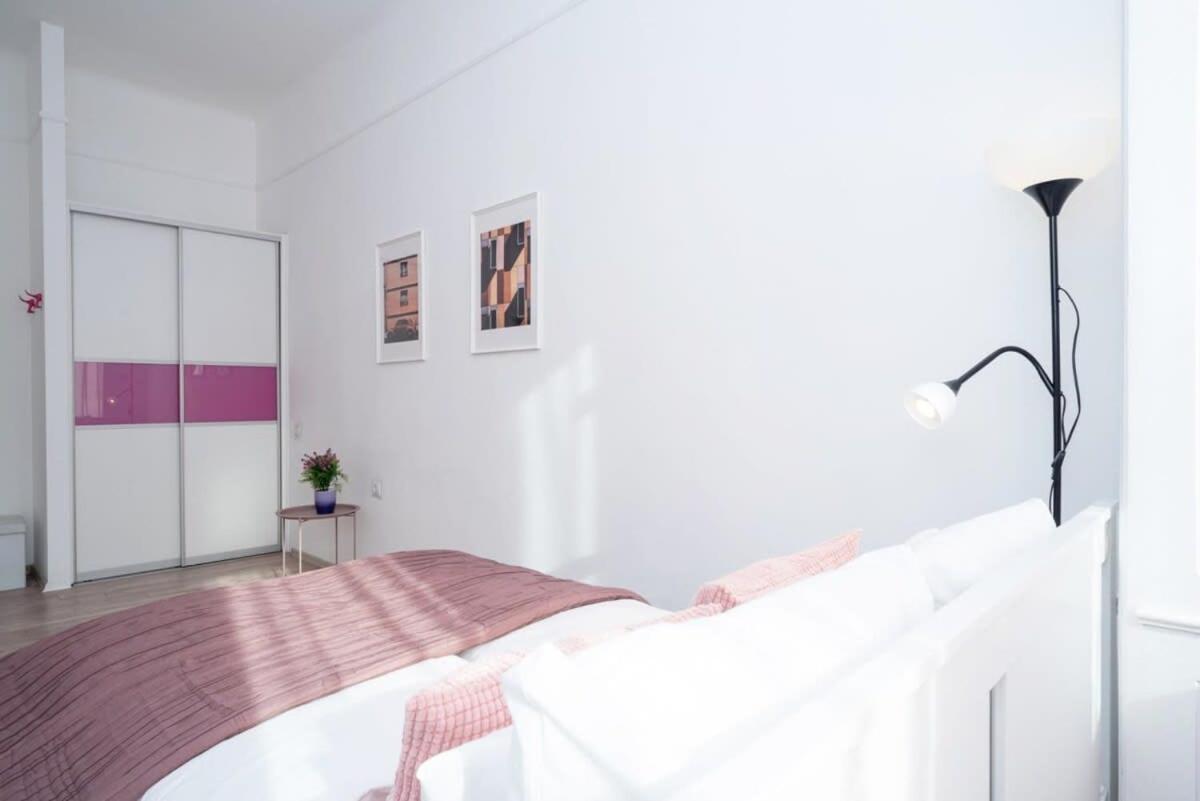 Ultra Central Cozy Apartment Budapest Esterno foto